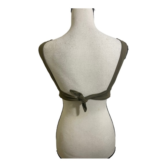 Everlane woman’s Triangle bathing suit top size small. Green tie knot back. - Picture 5 of 9